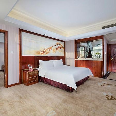 Vienna Hotel Shenzhen Pingshan Shenshan Road 외부 사진